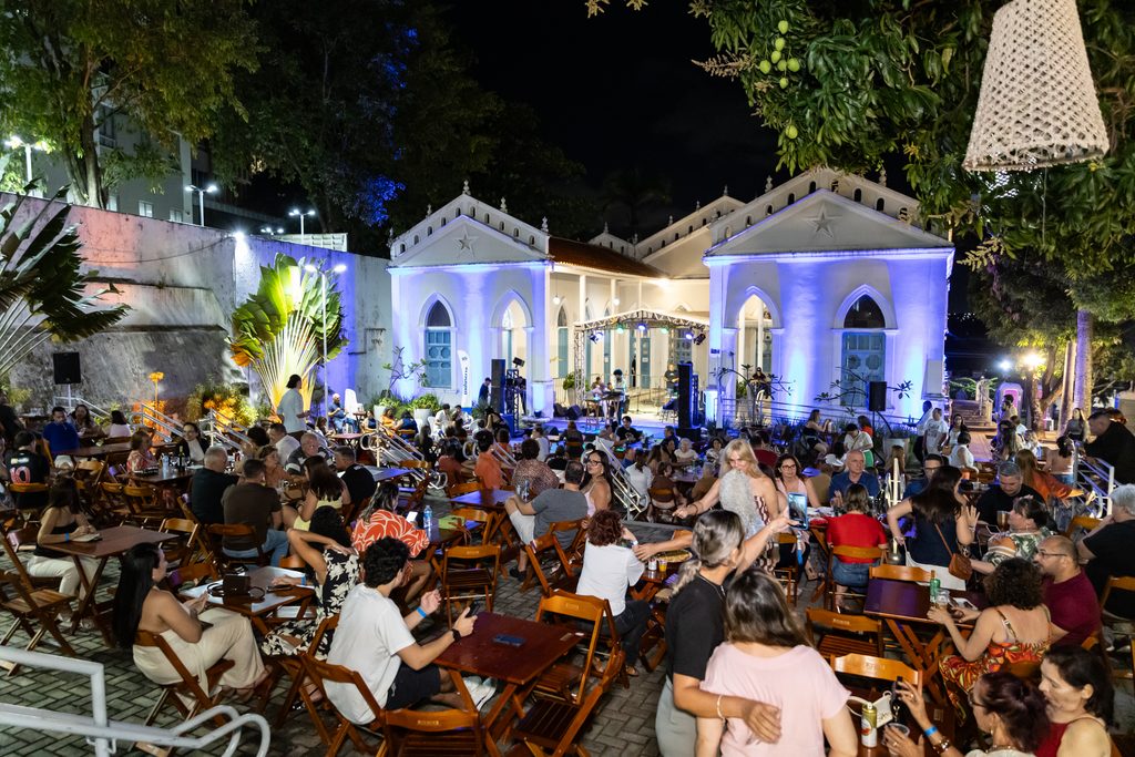 SESI-RN: Exposição de Arte e Cultura terá Sexteto da SESI Big Band, Bia Gurgel, Val Souto e Bisteca e Bochechinha no Solar Bela Vista
